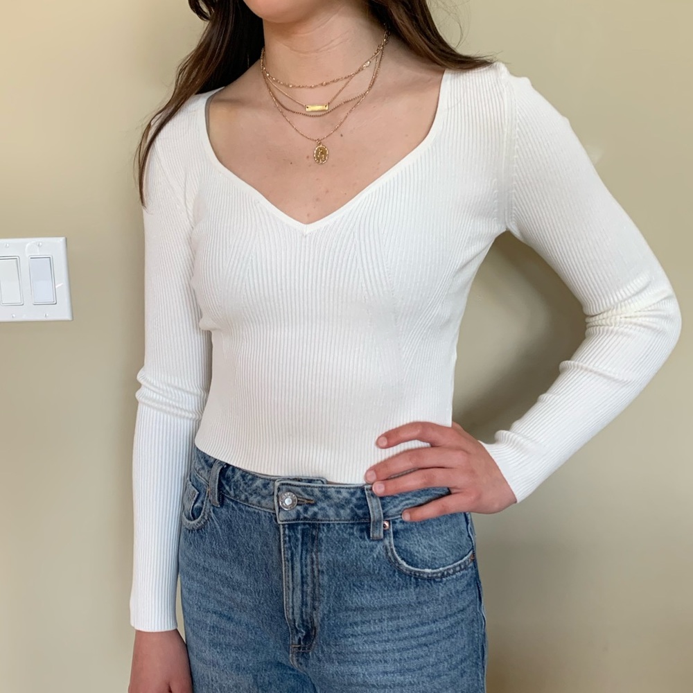H&M thick long sleeve sweetheart neckline